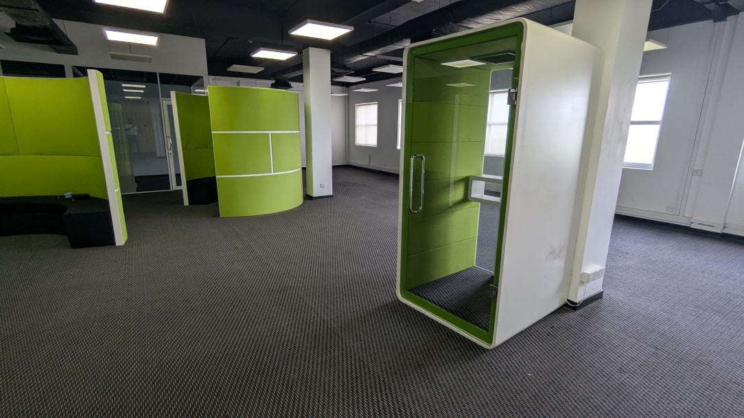 A Grade Building for Rent  in Colombo 09-2