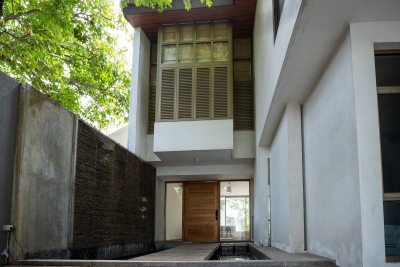 Prestigious 4 Bedroom House in Colombo 06 with bare land | LKR 335 Million-14