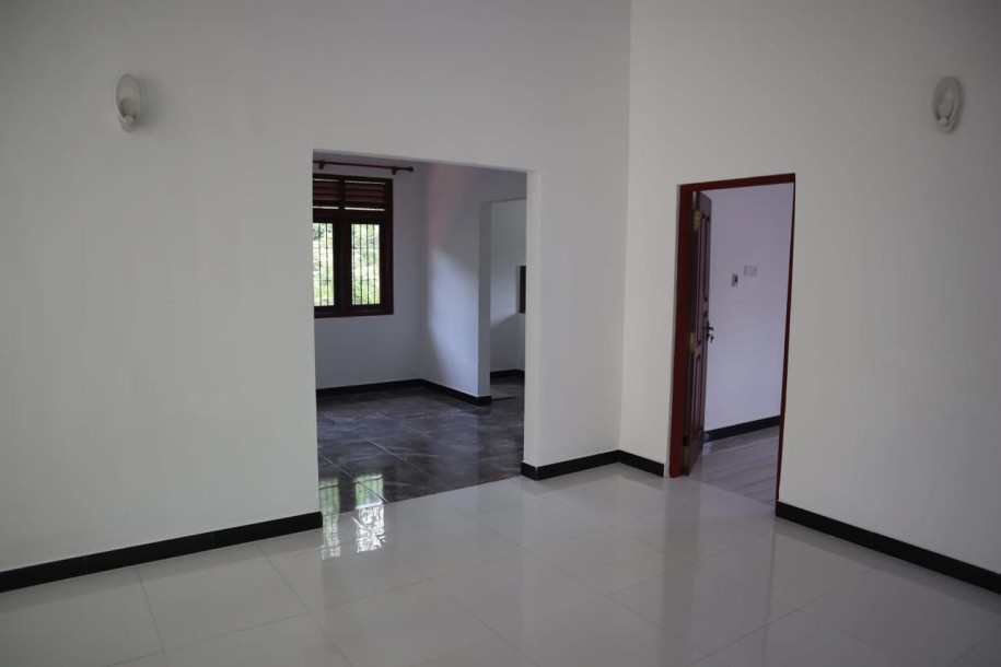 House for Sale in Pannipitiya-3