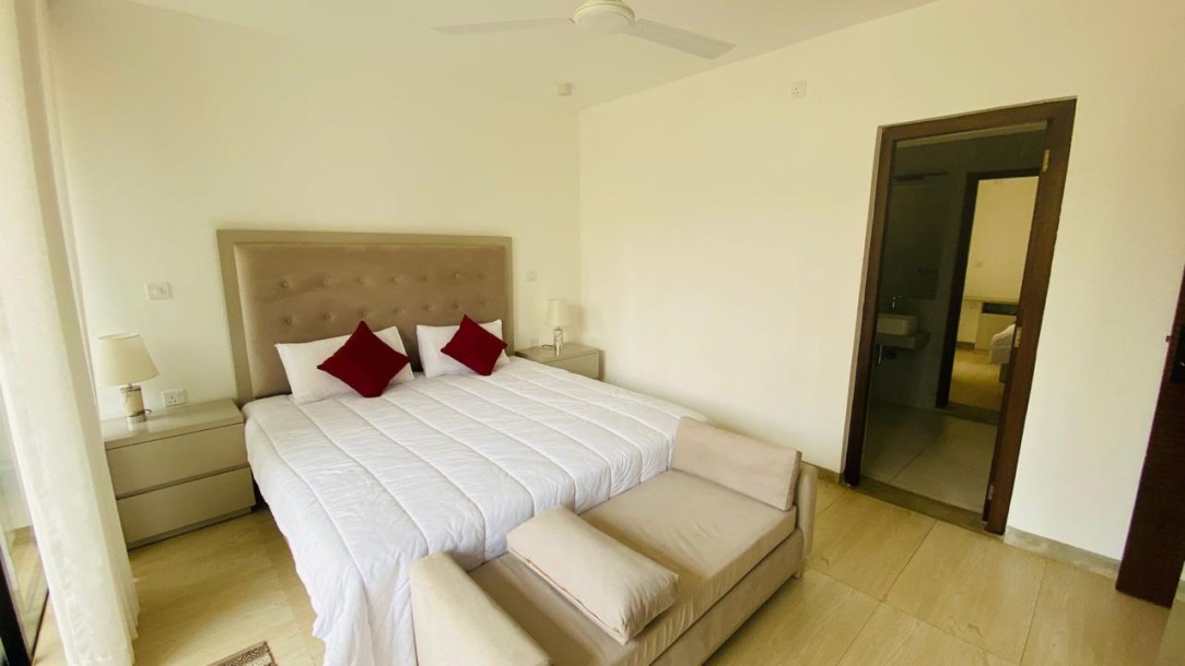Elegant 4-Bedroom Fully Furnished Town House in Mount Lavinia-3