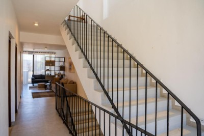 Elegant 4-Bedroom Fully Furnished Town House in Mount Lavinia-8