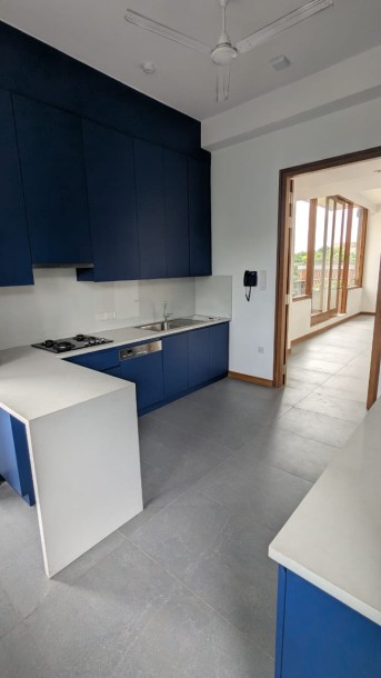 Modern Residential floor for Rent @ Cambridge Col 07-6