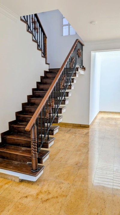 Entire house for Rent in Horton Place  Col 07-3