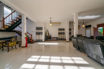 03 Storied Modern House With 06 Bedroom For Immediate Sale In Kohuwala (150M & Price Highly Negotiable)-2