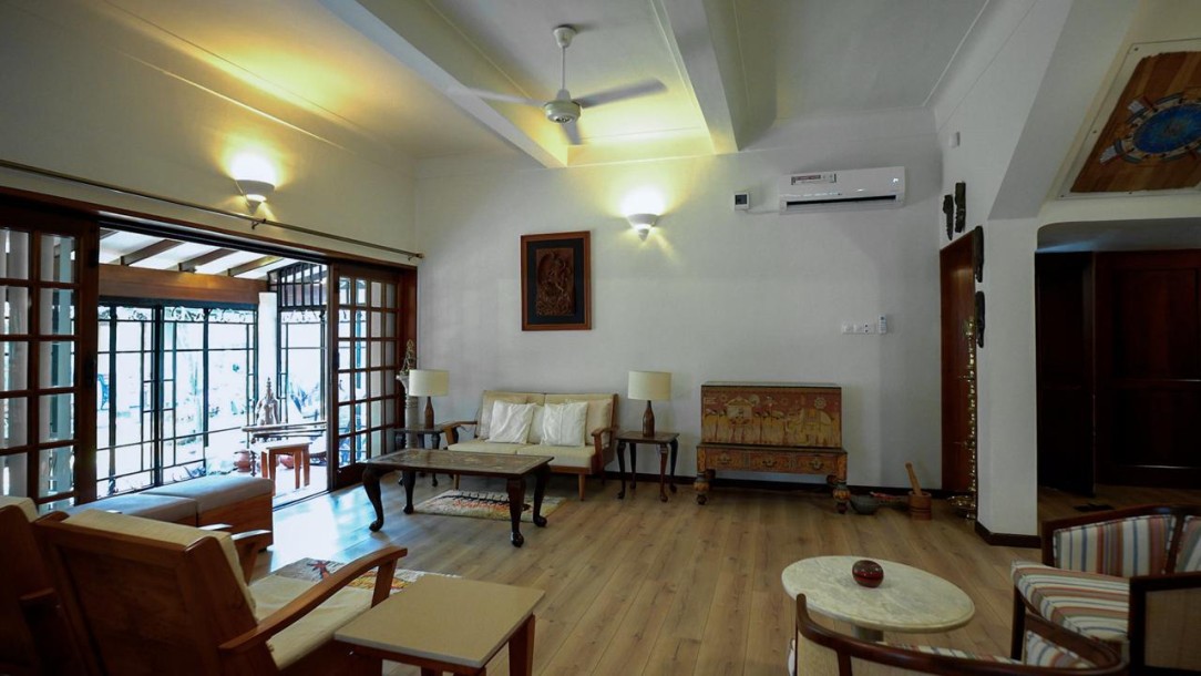 Luxury 4-Bedroom House for Rent in Colombo 05 | USD 3,000 per month-4