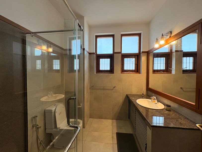 Beautiful House from Rent in Colombo 5-4