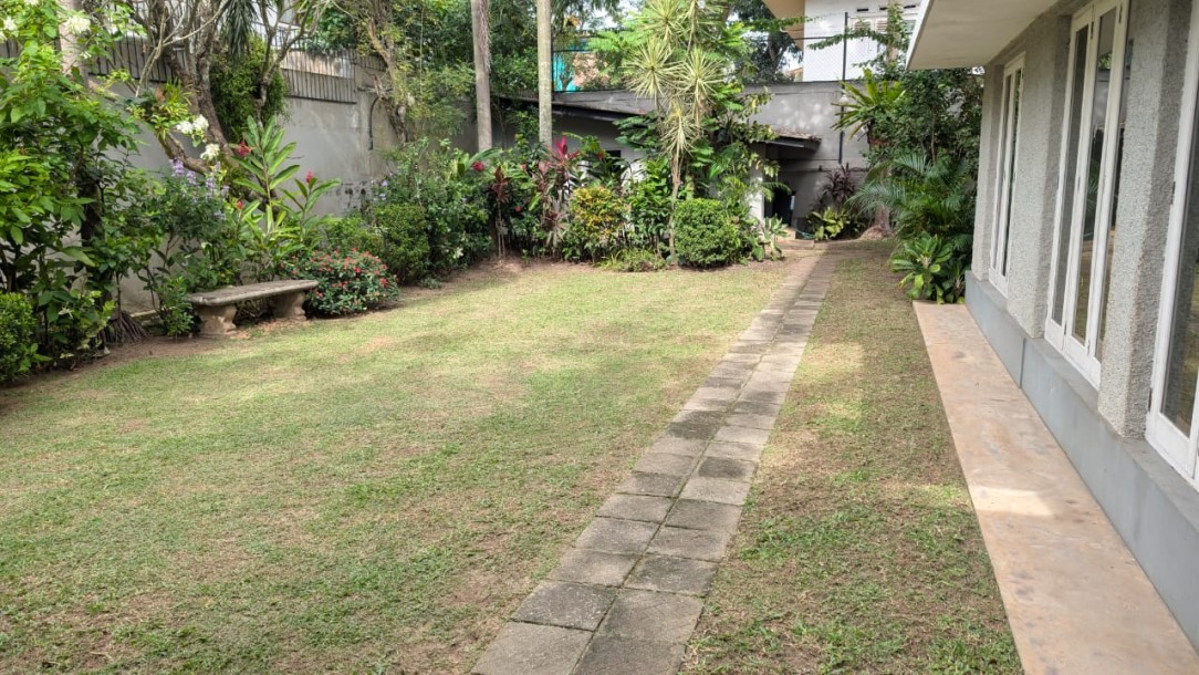 Finest Colonial property for Sale in Colombo 05-9