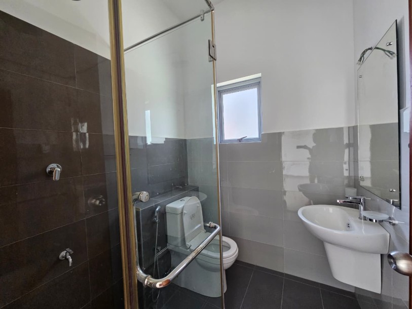 Canterbury Garden Apartment For Rent-3