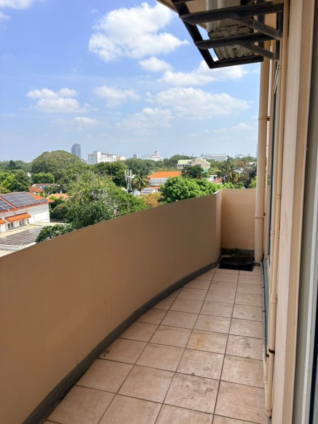 Queens Court apartment for rent in Colombo 3-5