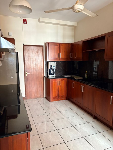 Queens Court apartment for rent in Colombo 3-3