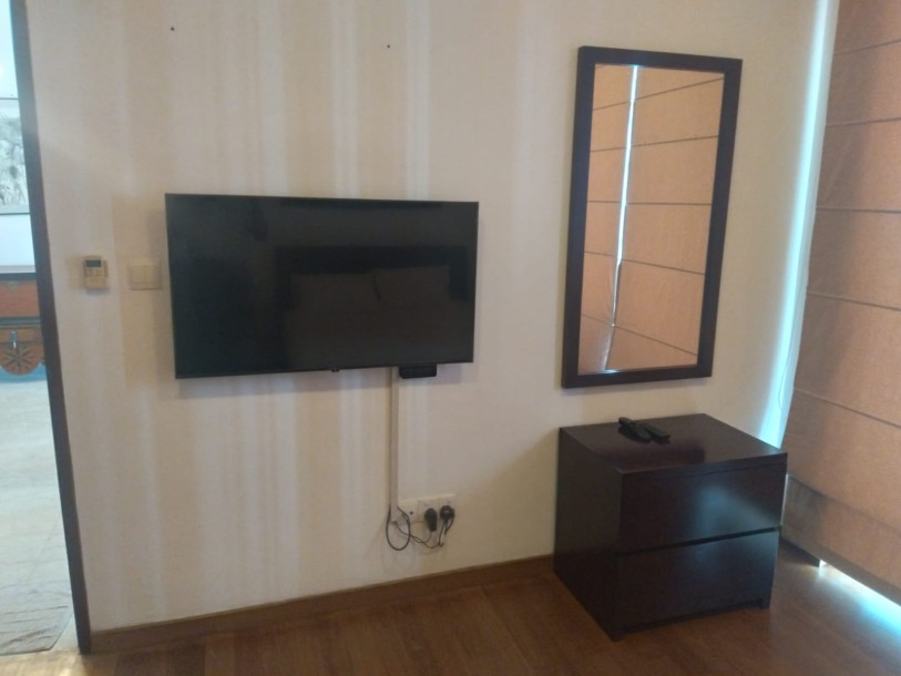 2 bedroom apartment for sale in the Emperor at Crescat City.-6