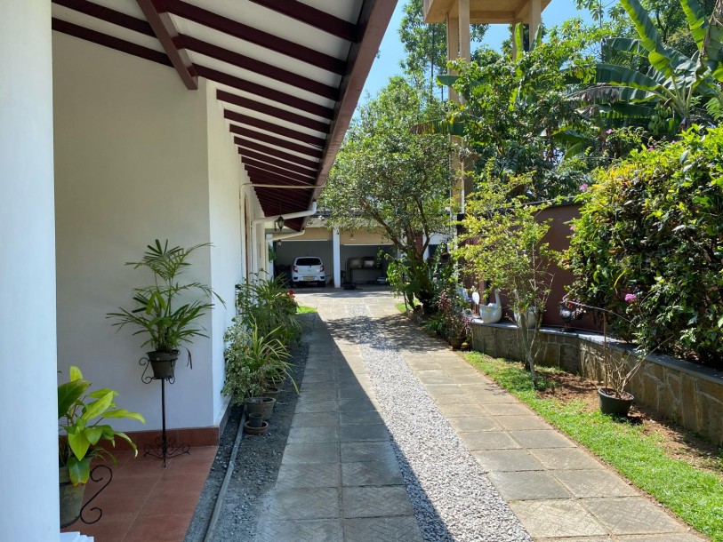 Luxurious Bungalow for Sale in Horana-6