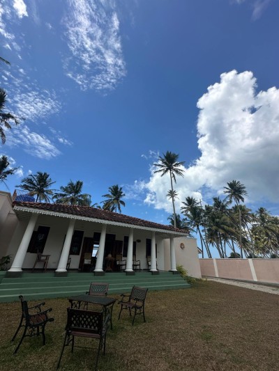 Exclusive Beachfront Villa in Hikkaduwa  | Price: 110 Million ( Negotiable )-2