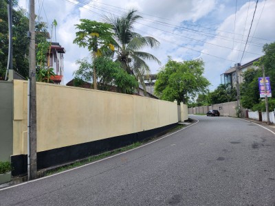 Land Valued House For Sale in Kotte-2