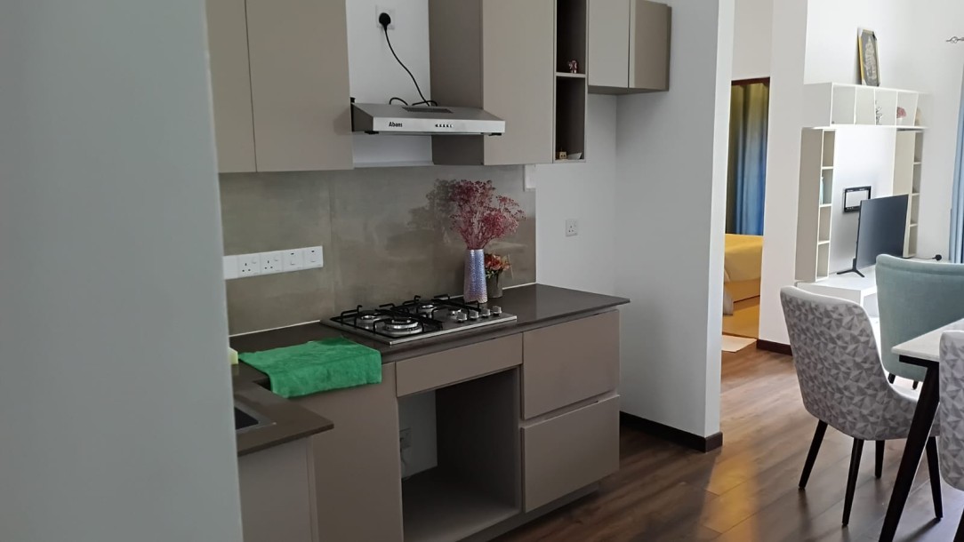 *Canterbury Golf Apartments *-7