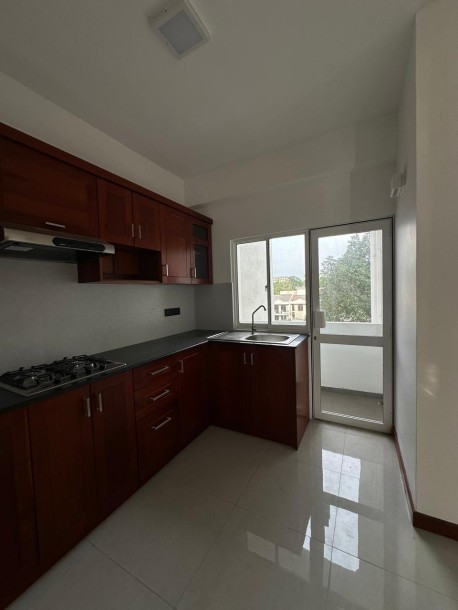 3 Bedroom Apartment for Sale in Regal Court, Colombo 05 | Price: 64,400,000 LKR (Negotiable)-9
