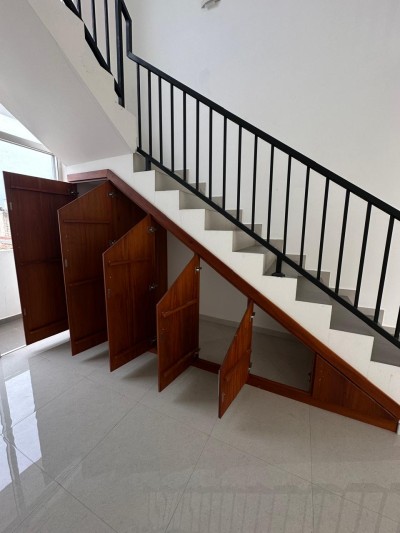 4 Bedroom Apartment for Sale in Royal Court, Colombo 05-6