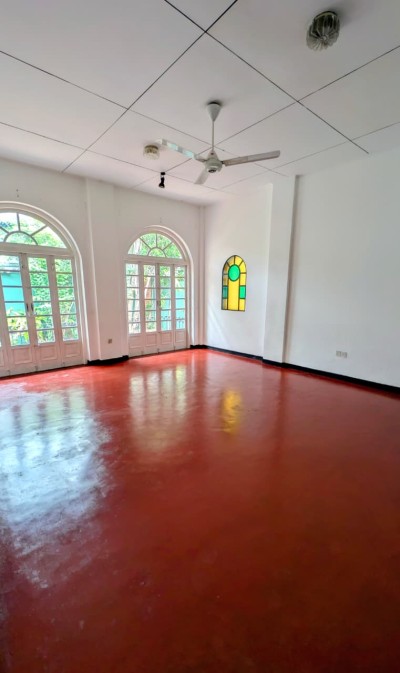 Finest Colonial property for Sale in Colombo 08-2