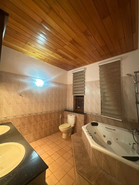 Luxury 4 Bedroom House for Rent in Pitakotte-4