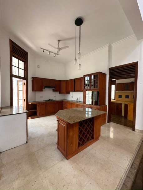 4 Bedroom 3 Storey House for Sale in Battaramulla | Price: 100 million (Negotiable)-4