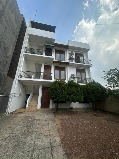 Modern 3 Unit Apartment Building for Sale – Nugegoda | Price: 110 million (Negotiable)
