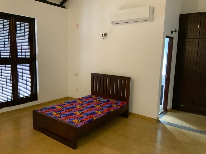 Modern architectural house for rent in Nawala-3