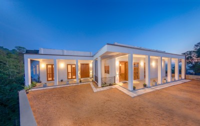 11 Bedroom Boutique Guesthouse in Nillambe, Kandy for Sale | LKR 79 Million