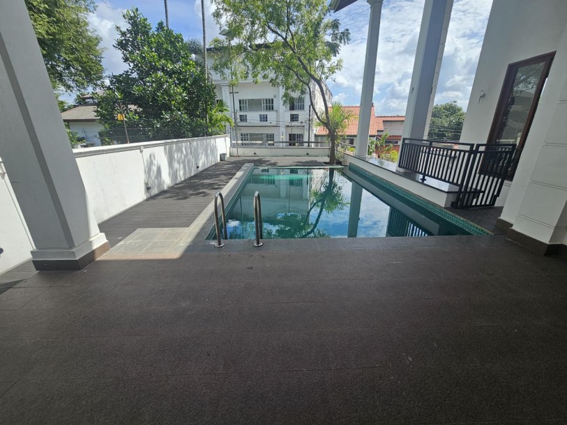 Pelawatte luxury house for Rent-9