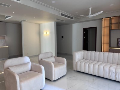 3 Bedroom Astoria apartment for Sale in Colombo 03.