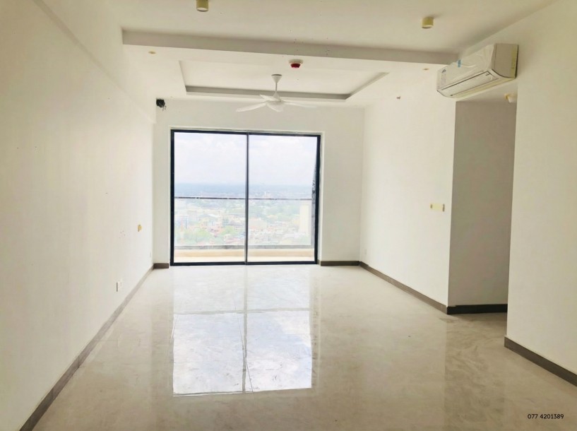 Marina Square Unfurnished Apartment for Sale in Colombo 15-8