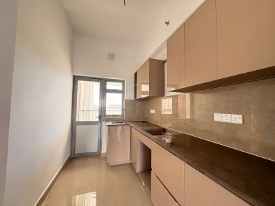 Canterbury Golf Apartment Unfurnished Unit For Rent-4