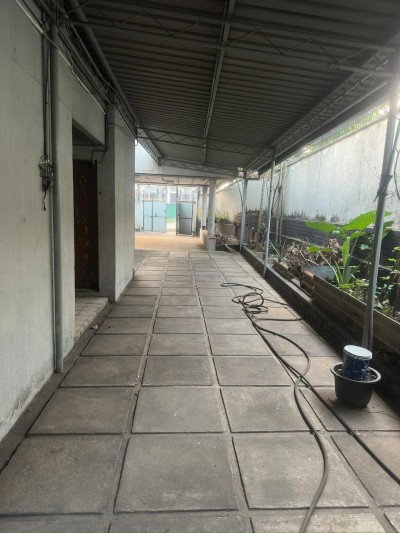 Prime Land with House for Sale – Cotta Road, Borella-6