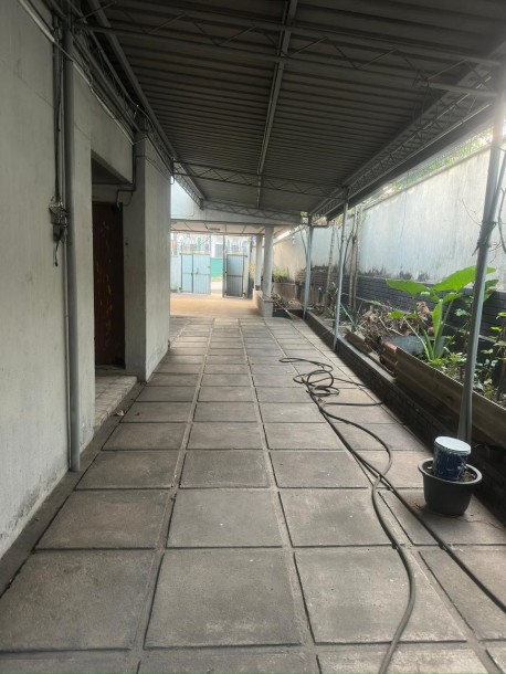 Prime Land with House for Sale – Cotta Road, Borella-6