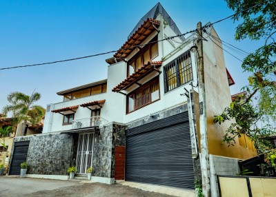 Luxury House for Sale in Nugegoda – Rs 146 Million-8