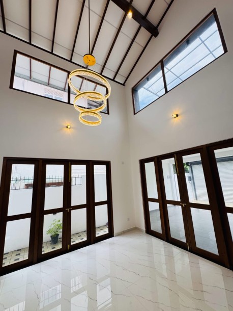 4BR Luxury House for Sale in Piliyandala | LKR 49.5 Miln (HS4707)-6