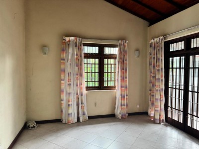 5BR House for Sale in Boralesgamuwa | LKR 54 Million (HS4712)-9