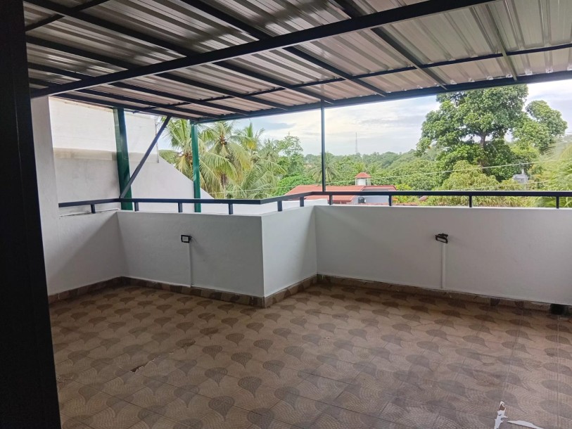 Brand New 4BR House for Sale in Battaramulla | LKR 72.5 Mn (HS4724)-12