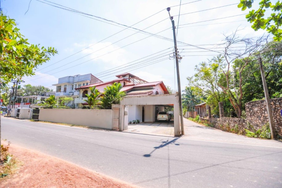 5BR House for Sale in Pelawatta, Battaramulla | LKR 75 Million (HS4713)-5