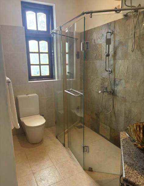 Luxury Villa for Rent in Kandy | LKR 425,000/Month (VL4710)-13