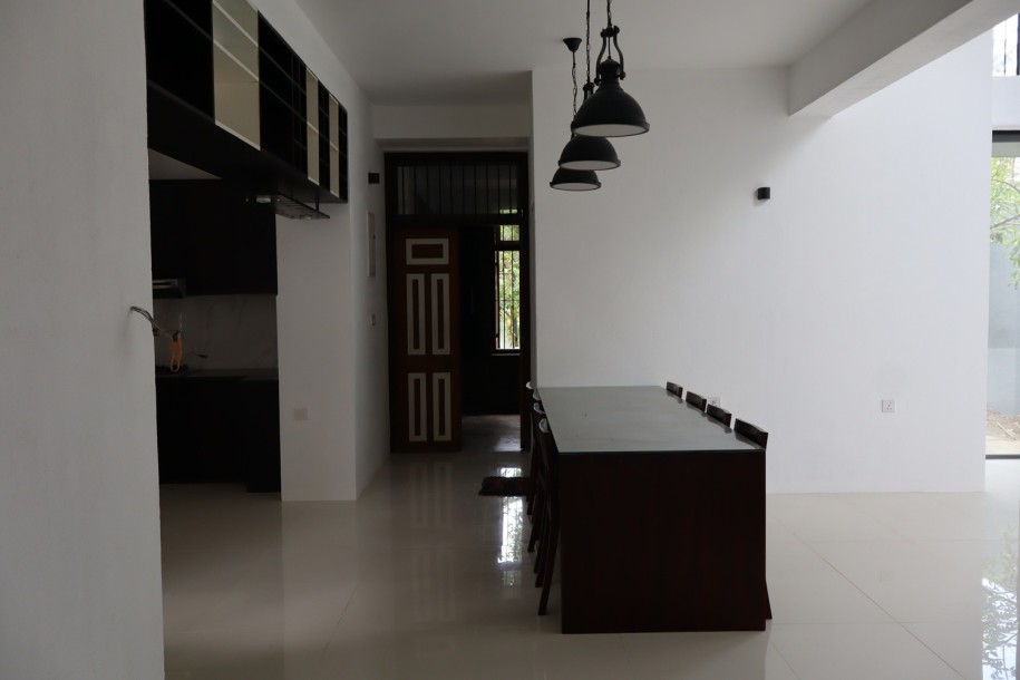 5BR House for Rent in Boralesgamuwa | LKR 275,000/Month (HS4727)-13