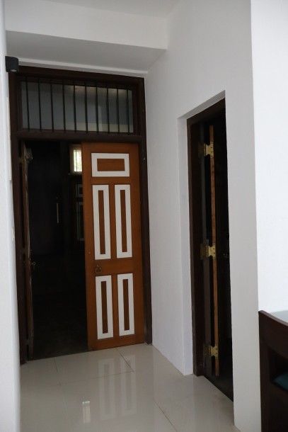 5BR House for Rent in Boralesgamuwa | LKR 275,000/Month (HS4727)-12