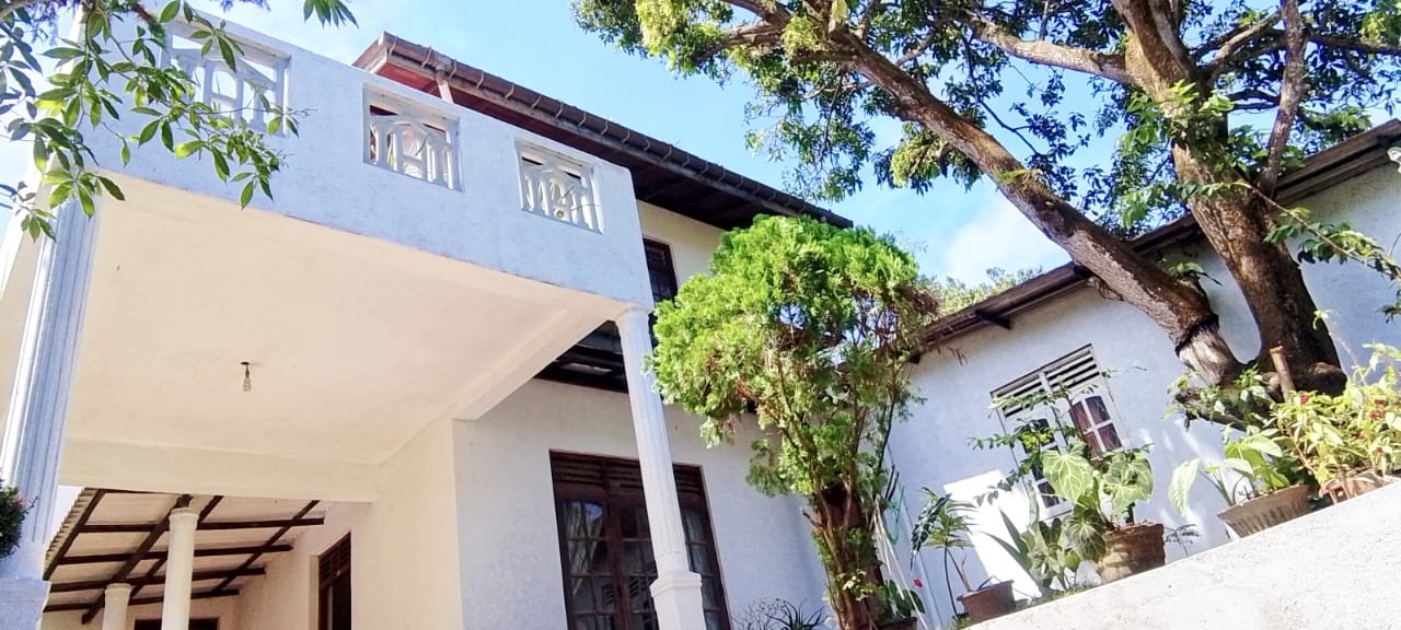 12 Perch 4BR House for Sale in Malabe | LKR 29 Million (HS4718)-2
