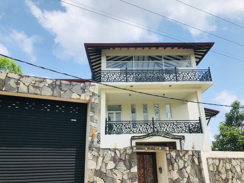 5 Bedroom Luxury House for Sale in Kadawatha | LKR 120 Million(HS4758)-4