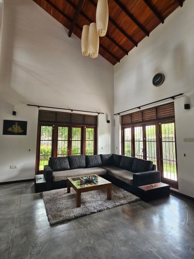4 Bedroom House for Sale in Thalawathugoda | LKR 75 Million (HS4759)-2