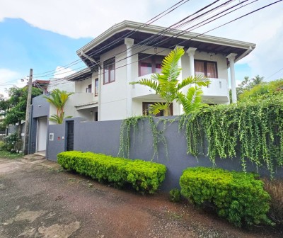 5 Bedroom Luxury House for Sale in Pannipitiya | LKR 48 Million (HS4755)-2