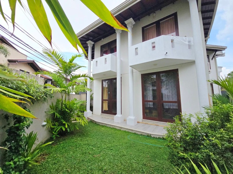 5 Bedroom Luxury House for Sale in Pannipitiya | LKR 48 Million (HS4755)-1