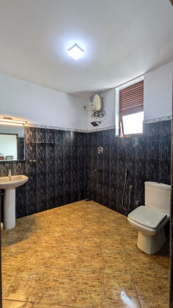 Luxury 4 Bedroom House for Sale in Gothatuwa New Town | LKR 48.5 Million(HS4762)-11