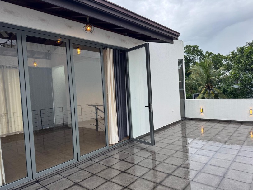4BR 3-Storey House for Rent in Malabe | LKR 300,000 per Month (HS4773)-4
