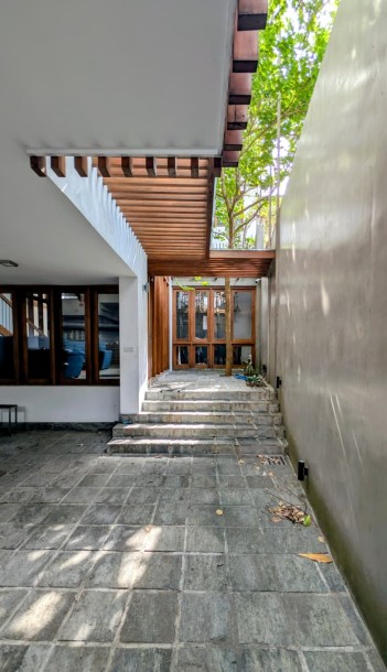 6BR Architect-Designed House for Rent in Borella | Monthly Rent USD 3,700 (HS4767)-5