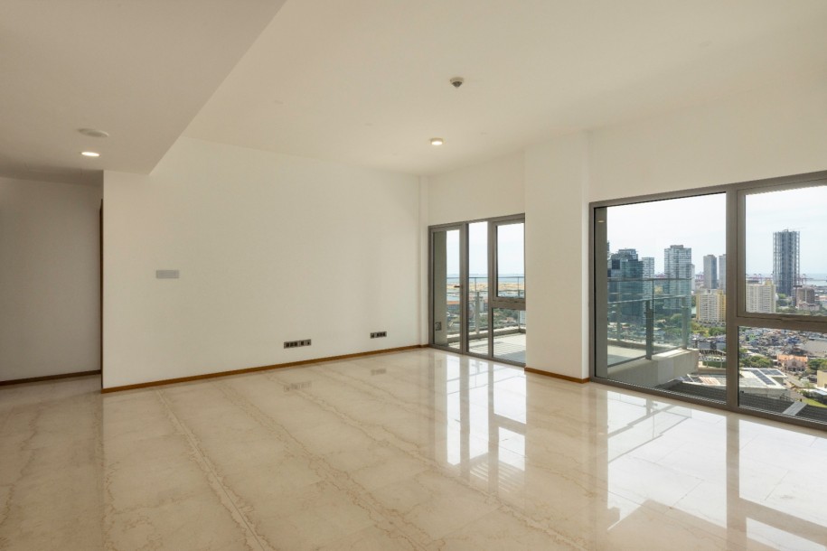 Luxury 3BR Apartment for Sale in Colombo 02 | Investment LKR 152 Million (AP4784)-1